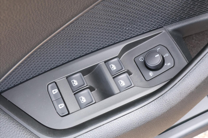 Škoda Octavia 2,0 TSI DSG RS DPH 1.maj CZ