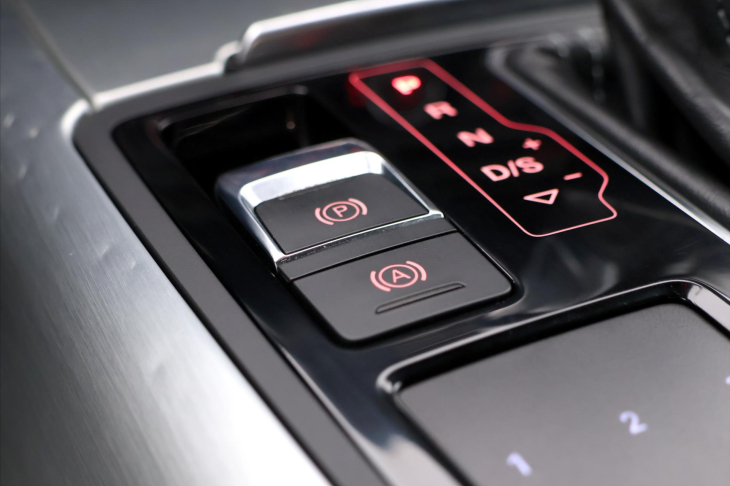 Audi A6 3.0 TDI 180kW Quattro S-Line CZ