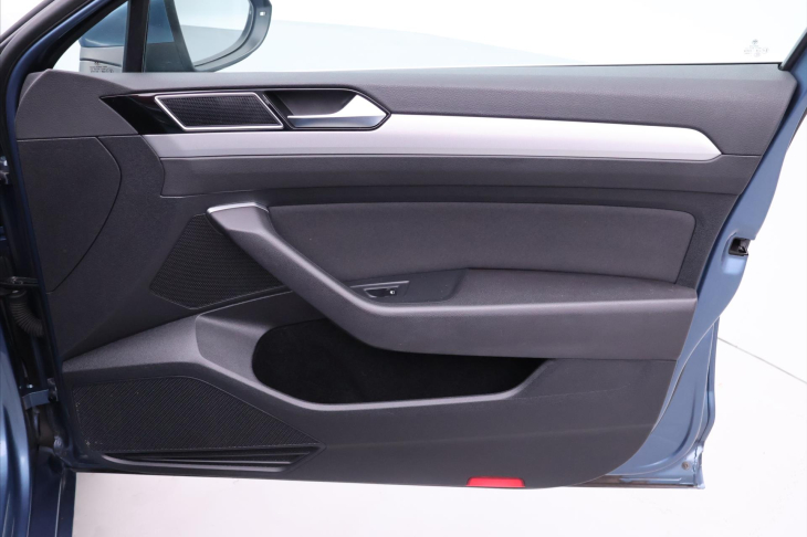 Volkswagen Passat 2,0 TDI 110kW CZ Comfortline