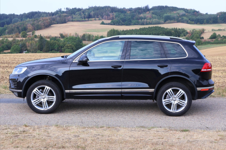 Volkswagen Touareg 3,0 TDI V6 DSG R-LINE CZ 4M