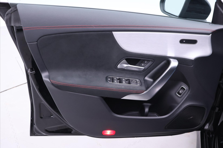 Mercedes-Benz CLA 1.3 180 100kW AMG LINE CZ DPH