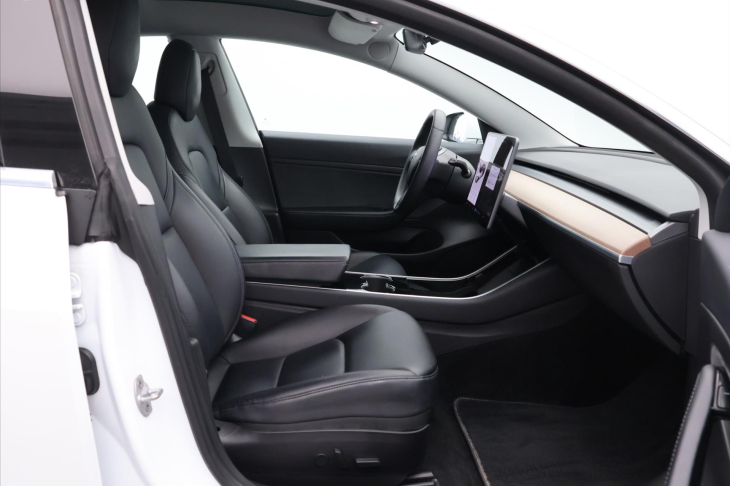 Tesla Model 3 239kW SR+ SOH 86,8%