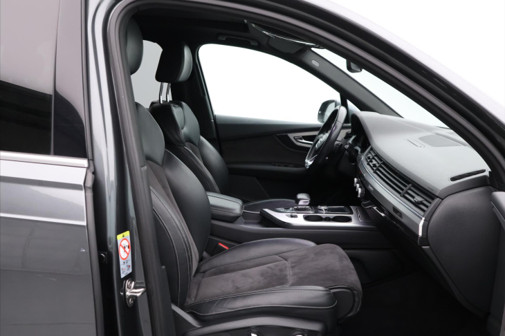 Audi Q7 3,0 TDI 200kW Quattro S-LINE