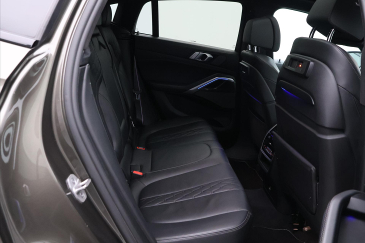 BMW X6 3,0 294kW M50d M-Paket DPH