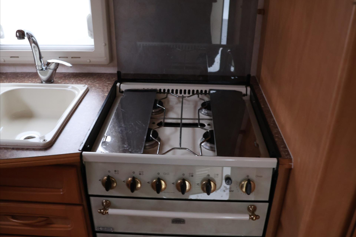Coachmen Ostatní Caravan VIP 460/2 obytný přívěs
