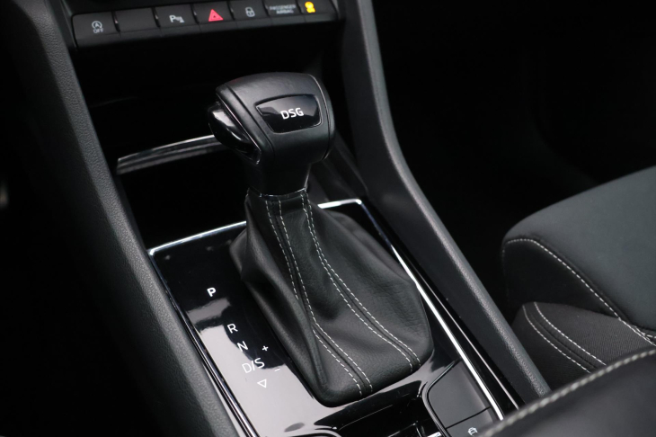 Škoda Karoq 1,5 TSI 110kW Sportline DSG CZ DPH