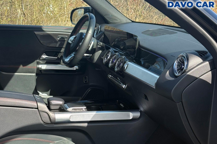 Mercedes-Benz GLB 2.0 200d 110kW AMG Premium CZ