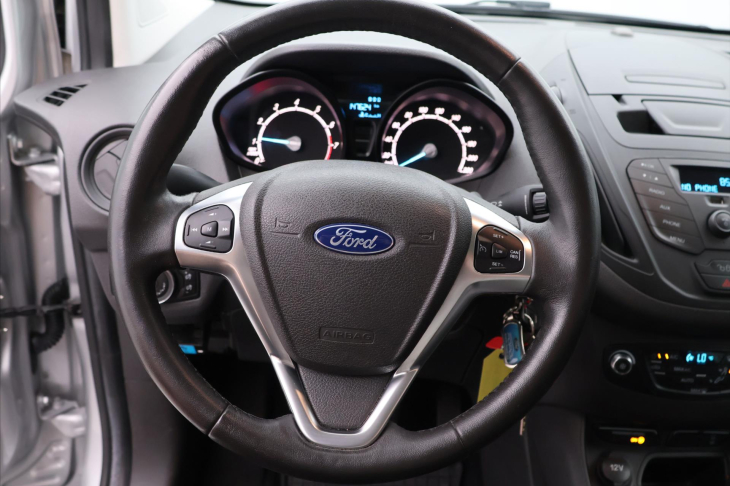 Ford Tourneo Courier 1,0 I 74KW CZ KLIMA TAŽNÝ