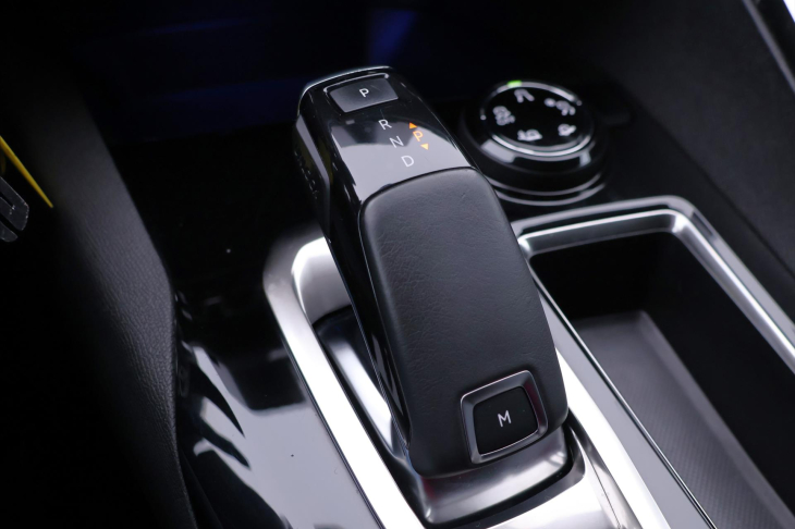 Peugeot 5008 1,5 HDI 96kW Aut. Allure DPH