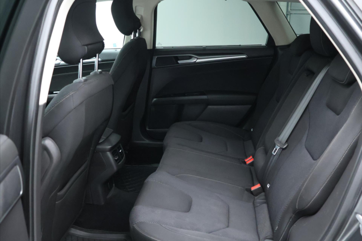Ford Mondeo 2,0 TDCI 110kW CZ Titanium LED
