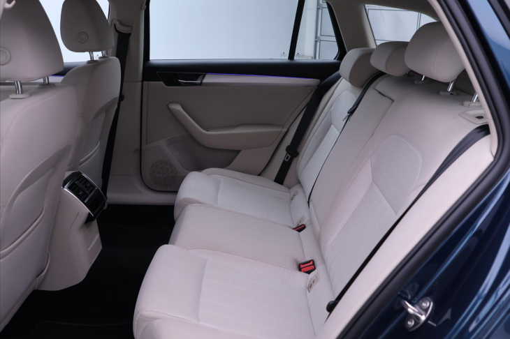 Škoda Superb 2,0 TDI 147kW 4x4 DSG Style CZ