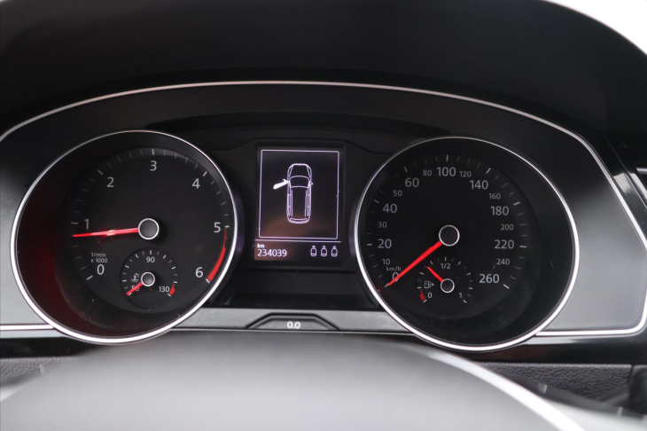 Volkswagen Passat 2,0 TDI 110kW Comfortline Navi