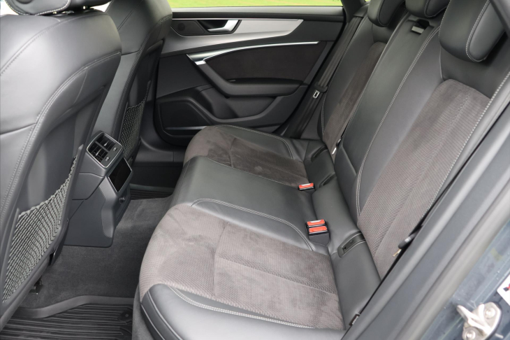 Audi A7 3,0 50TDI S-line Noční vidění