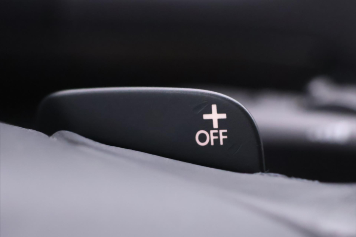 Volkswagen Touran 2,0 TDI 125kW DSG Cross 7-Míst