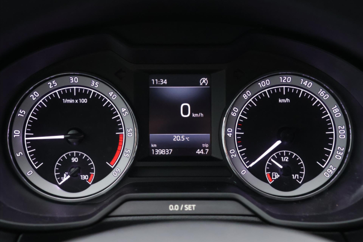 Škoda Octavia 1,6 TDI 85kW Style Tempomat