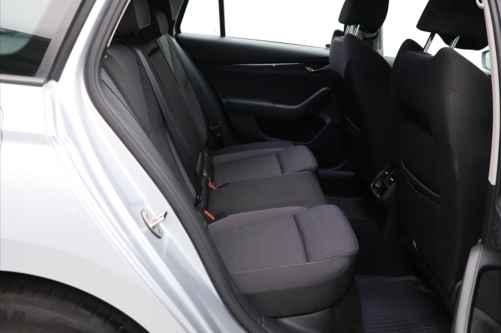 Škoda Octavia 2,0 TDI 85kW Ambition CZ DPH