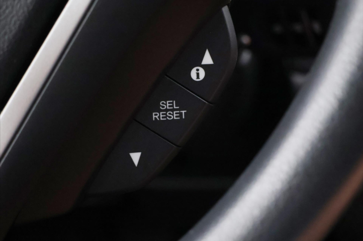 Honda CR-V 1,6 D 88kW Comfort CZ Navi