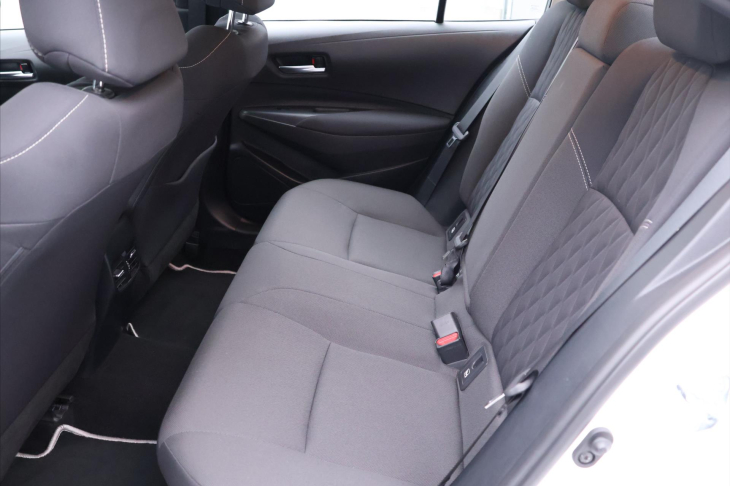 Toyota Corolla 1,8 Hybrid 90kW e-CVT CZ