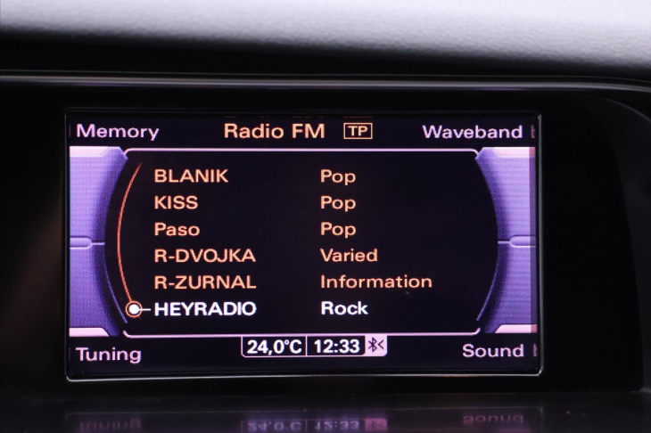 Audi A4 2,0 TDI 100kW Tažné Tempomat