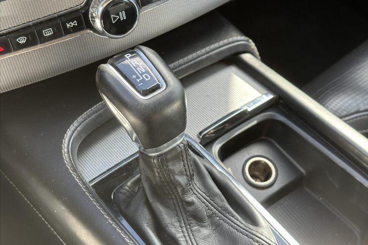 Volvo XC90 2,0 D 165 kW Inscription CZ