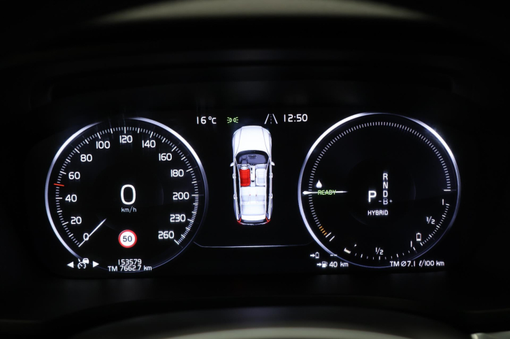 Volvo V60 2,0 B5 AWD Momentum Pro AT DPH