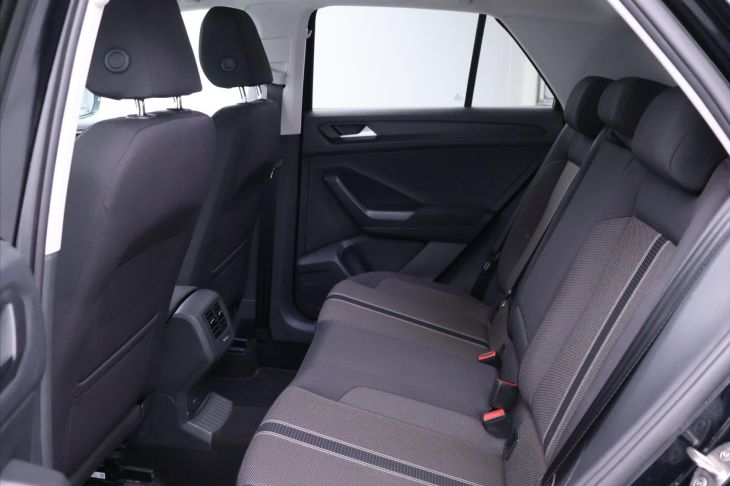 Volkswagen T-Roc 2,0 TDI 110kW 4Motion 1.Maj.