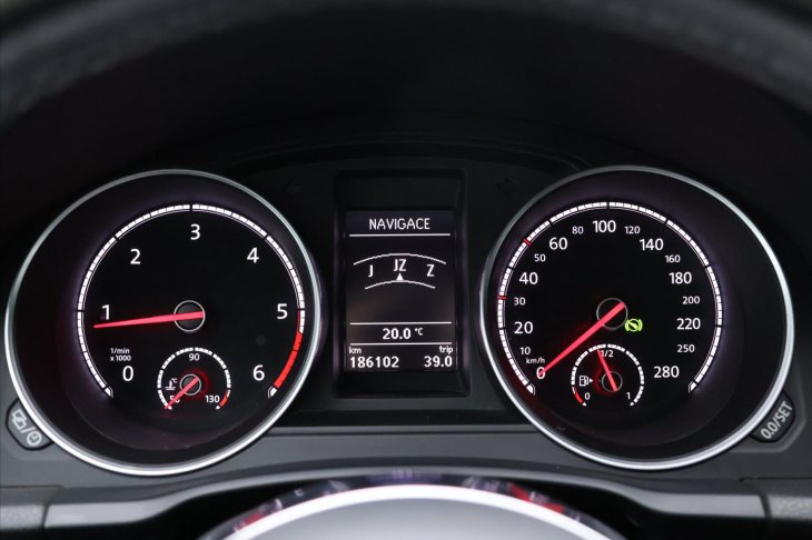 Volkswagen Scirocco 2,0 TDI 110kW DSG R-Line Xenon