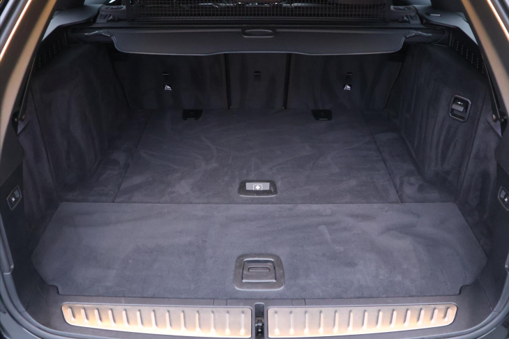 BMW Řada 5 3,0 540d 250kW xDrive Laser DPH