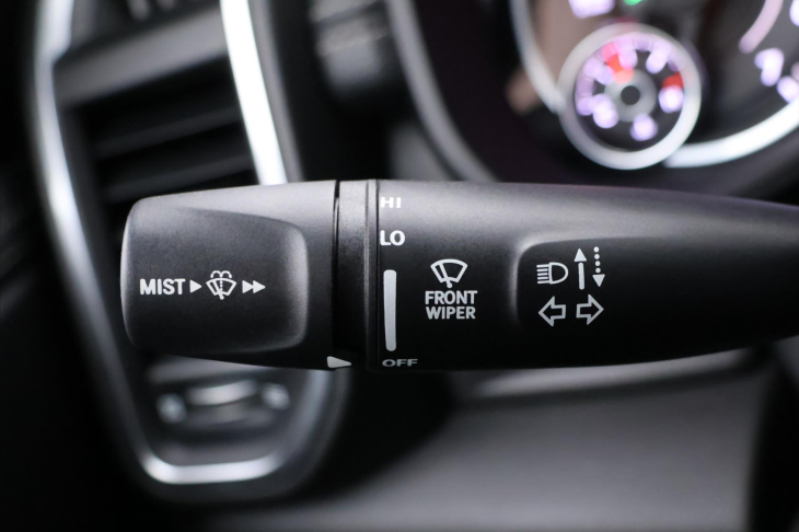 Dodge RAM 5,7 291kW 4x4 Crew Cab CZ DPH