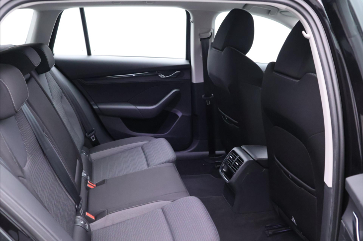 Škoda Octavia 2,0 TDI 1.Maj matrix virtual