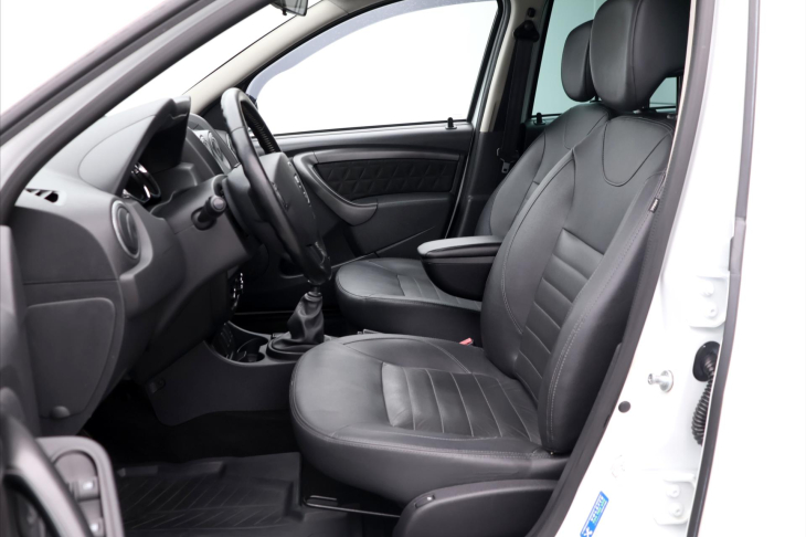 Dacia Duster 1.2 TCe 92kW Prestige Tažné