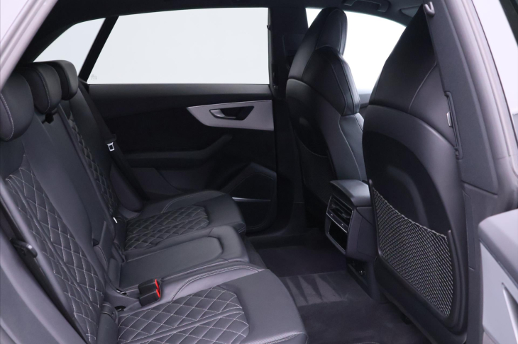 Audi SQ8 4,0 TDI 320kW Quattro CZ DPH