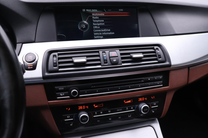 BMW Řada 5 3,0 D M-PACKET 190KW CZ X-DRIVE