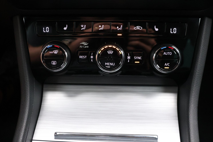 Škoda Superb 2.0 TDI 110kW LED Ambition DPH