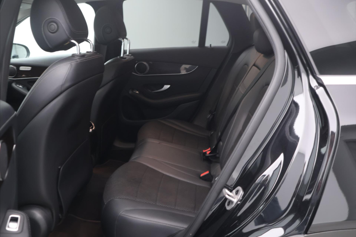 Mercedes-Benz GLC 2,0 200 4Matic DPH CZ 1.Maj.