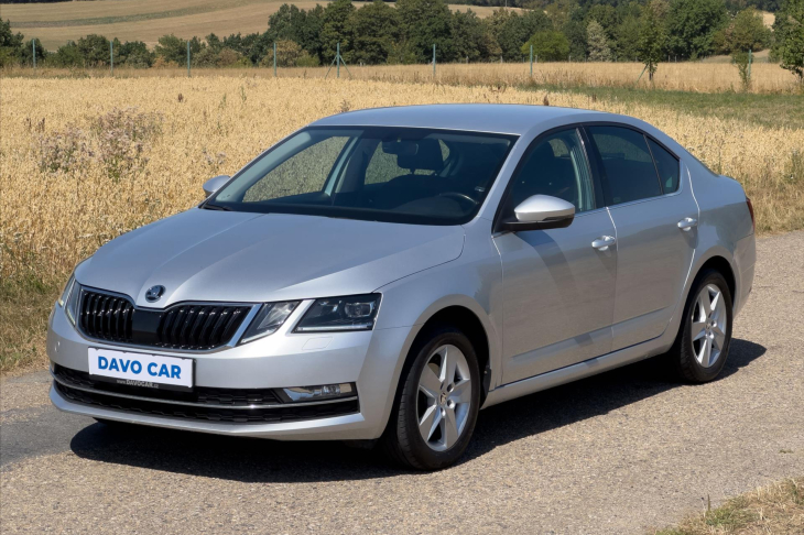Škoda Octavia 1,6 TDI DSG CZ Style LED DPH
