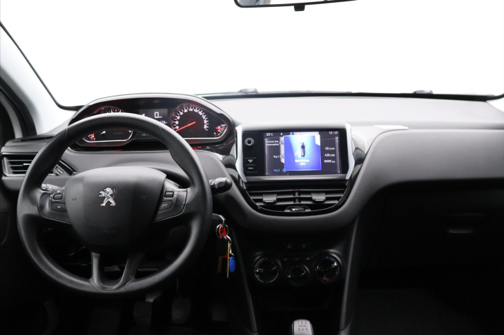 Peugeot 208 1,0 i 50kW Klimatizace