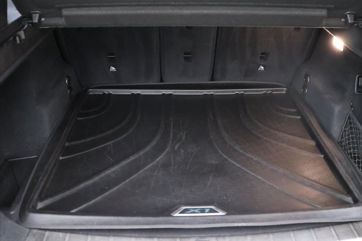 BMW X1 2,0 20d 140kW xDrive Kůže Navi
