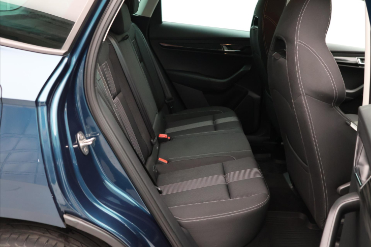 Škoda Karoq 1,5 TSI 110kW Style 1.Maj.