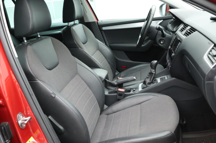 Škoda Octavia 1,4 TSI 103kW Elegance Plus