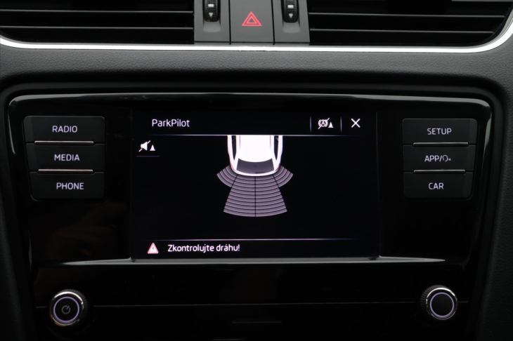 Škoda Octavia 1,5 TSI 110kW Ambition DSG CZ