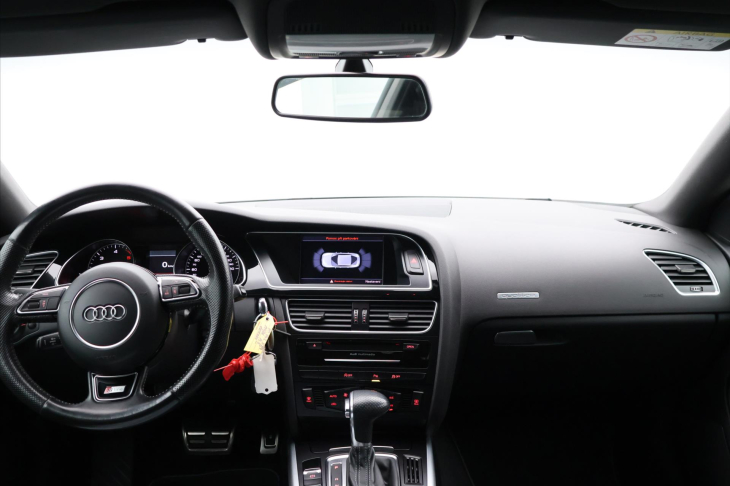 Audi A5 3,0 TDI quattro S-Line 1.Maj