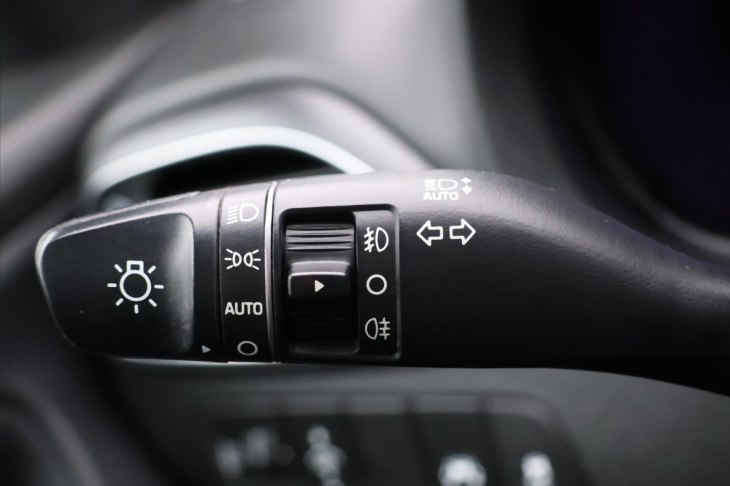 Hyundai i30 1,6 CRDi 81kW Trikolor tažné