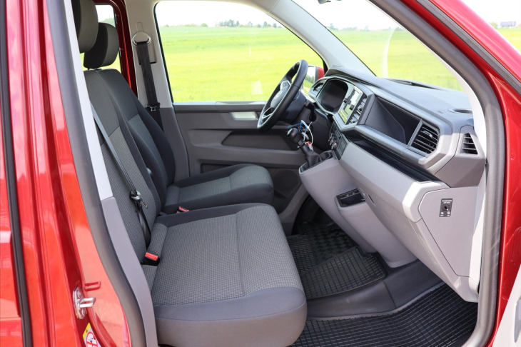 Volkswagen Transporter 2,0 TDI Long 6-Míst CZ DPH