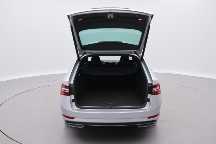 Škoda Superb 2,0 TDI 140kW Sportline Aut.klima