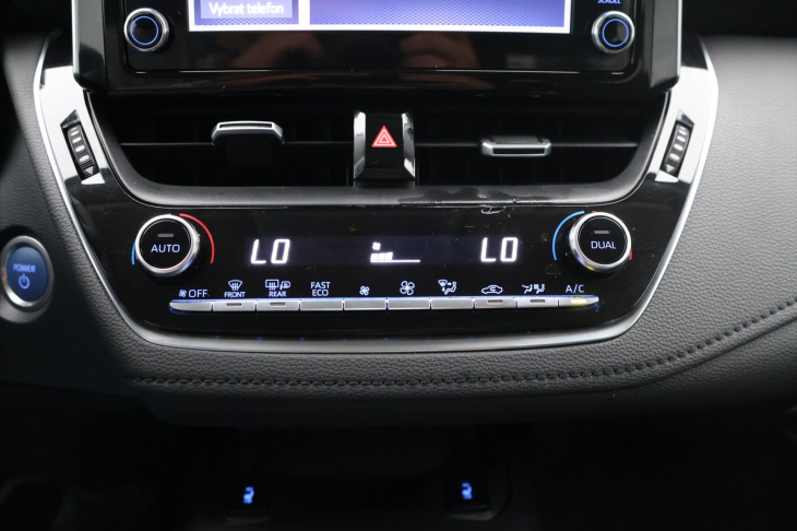 Toyota Corolla 1.8 Hybrid Active E-CVT CZ 1.Maj. DPH