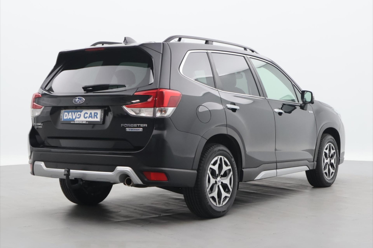 Subaru Forester 2,0 e-Boxer 110kW Comfort CZ
