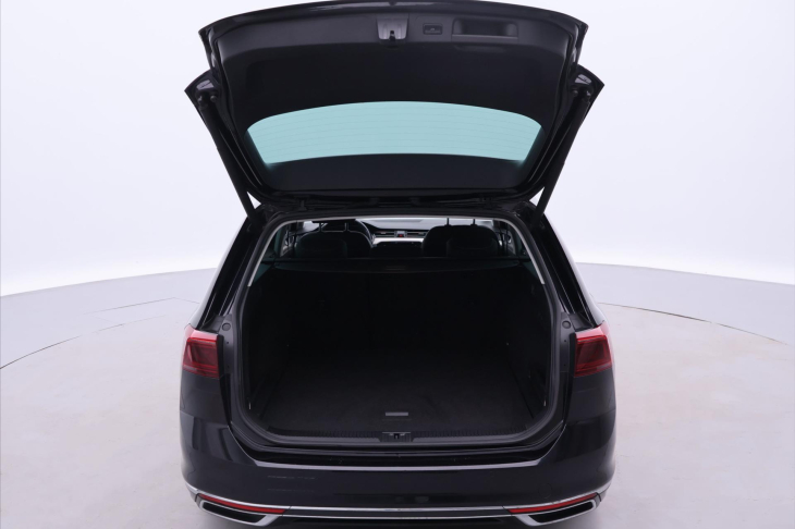 Volkswagen Passat 2,0 TDI 110kW DSG Elegance