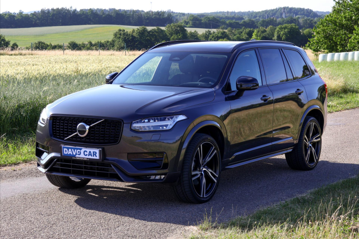 Volvo XC90 2,0 B5 AWD Ultimate Dark 7-Míst