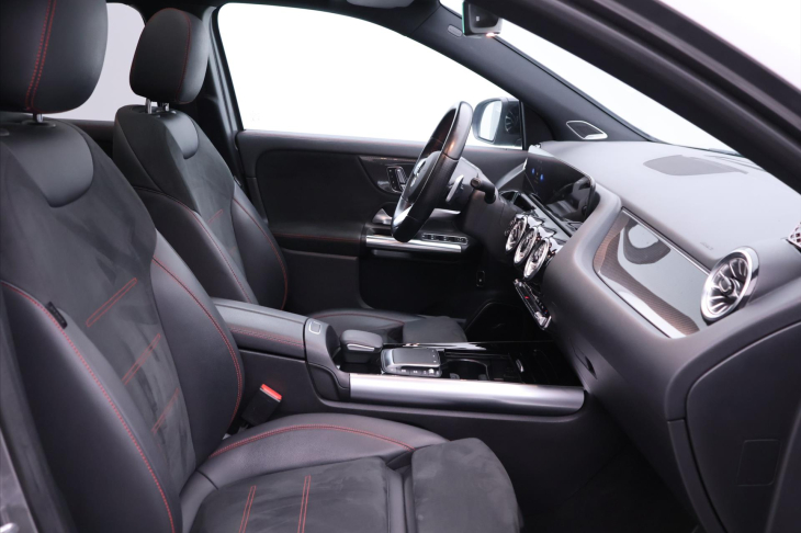 Mercedes-Benz GLA 2,0 220d 140kW 4Matic CZ DPH